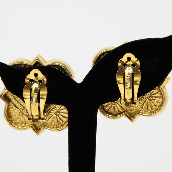 Vintage Rare Shape Signed Ben-Amun Gold Tone Green Rhinestone Clip On Earrings - Picture 4 of 11